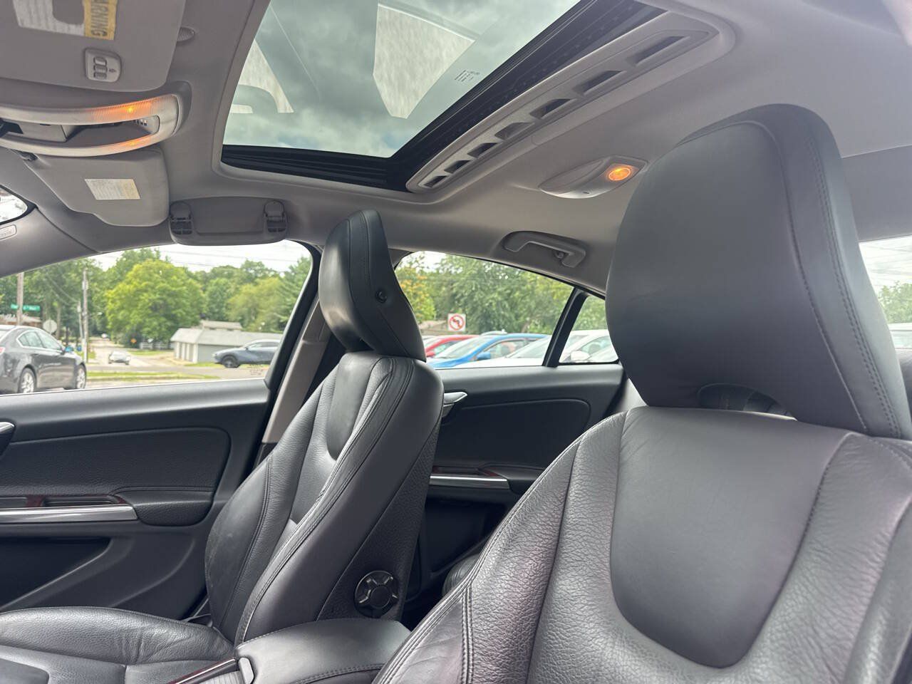 Used 2012 Volvo S60 T5 FWD image 16
