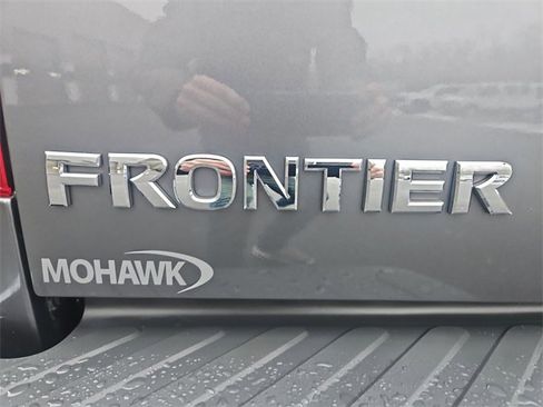 Used 2021 Nissan Frontier SV image 28