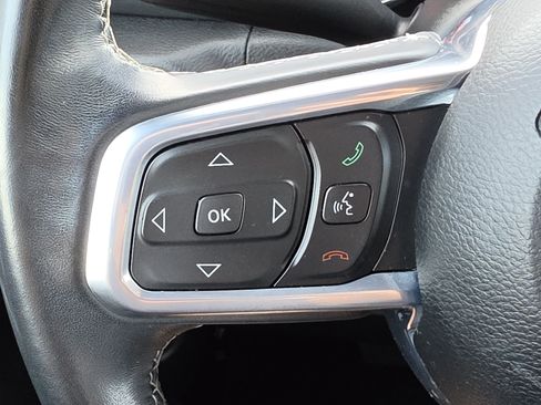 Used 2021 Jeep Gladiator Overland AWD/4WD image 14