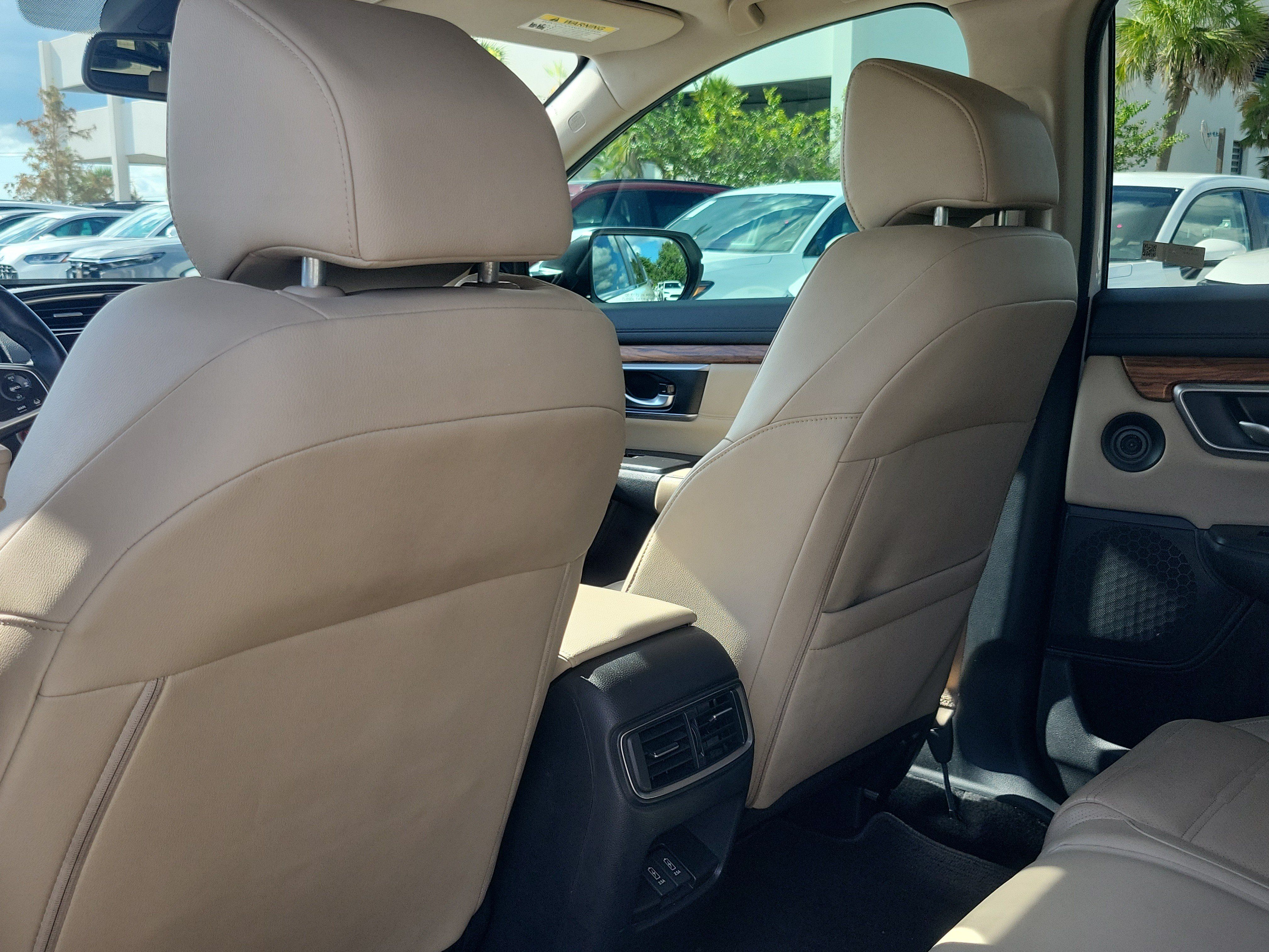 Used 2018 Honda CR-V Touring image 16