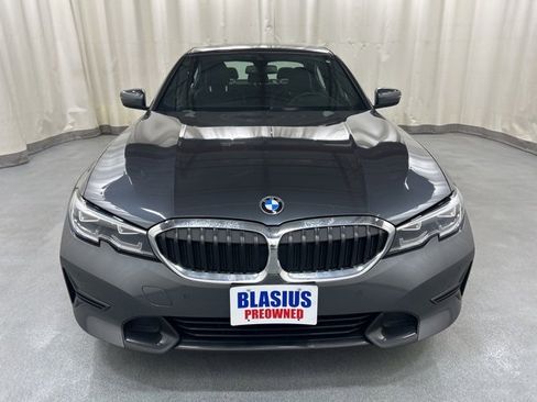 Used 2022 BMW 330i xDrive Sedan w/ Driving Assistance Package image 8