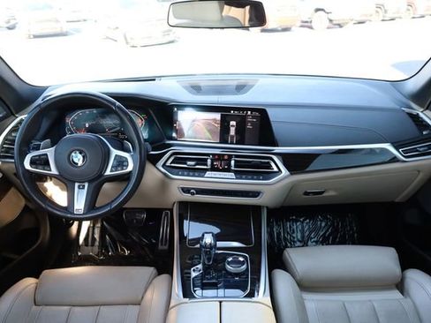 Used 2021 BMW X5 xDrive40i w/ M Sport Package image 13