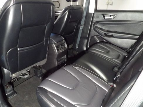 Used 2019 Ford Edge Titanium w/ Cold Weather Package AWD/4WD image 11