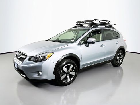 Used 2014 Subaru Crosstrek Touring AWD/4WD image 3
