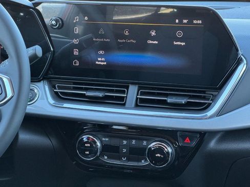 New 2026 Chevrolet Trax LT w/ Driver Confidence Package image 9