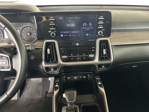 Used 2021 Kia Sorento EX FWD image 28