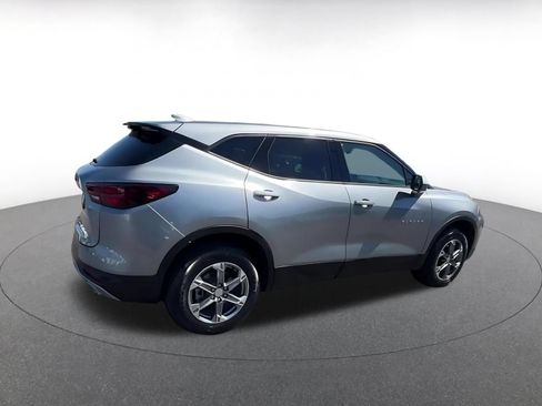 Used 2025 Chevrolet Blazer LT FWD image 15
