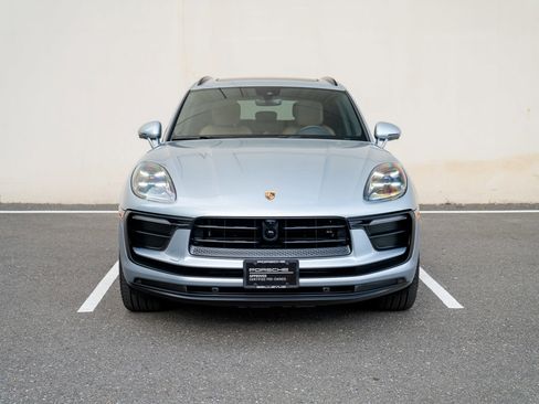 Used 2025 Porsche Macan image 6