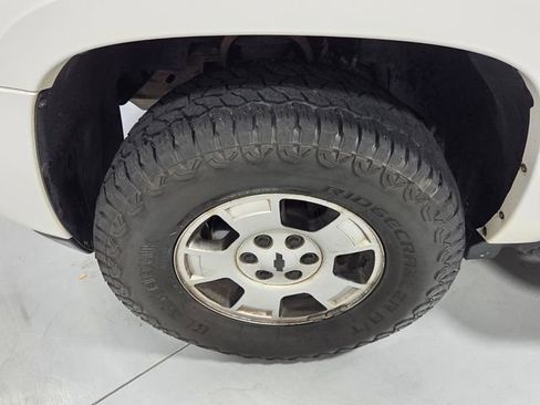 Used 2013 Chevrolet Tahoe LT RWD image 20