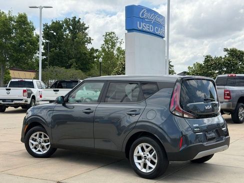 Used 2024 Kia Soul LX w/ Option Group 015 FWD image 6