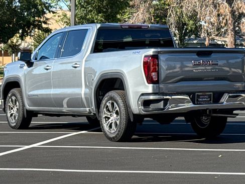 Used 2026 GMC Sierra 1500 SLE image 7