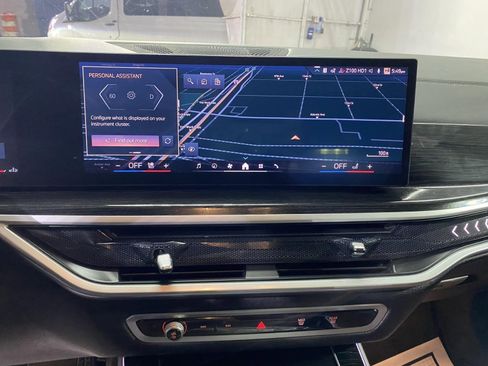 Used 2024 BMW X5 xDrive40i w/ M Sport Package image 26