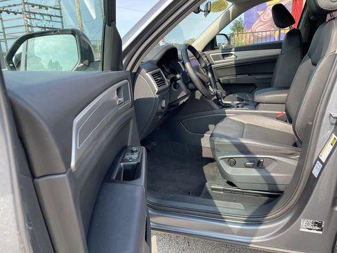 Used 2019 Volkswagen Atlas SE w/ Towing Package AWD/4WD image 13
