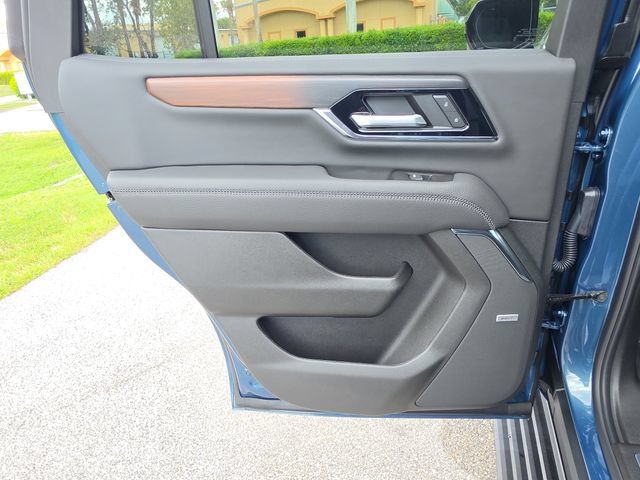New 2026 GMC Yukon Denali w/ Denali Reserve Package RWD image 12