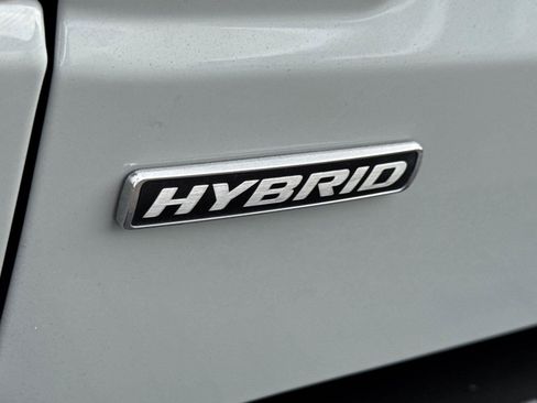 Certified 2024 Ford Maverick XL FWD image 12