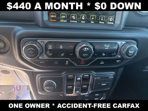 Used 2023 Jeep Wrangler Unlimited Sahara w/ Cold Weather Group AWD/4WD image 20