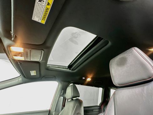 Used 2025 Honda Odyssey Sport-L image 24