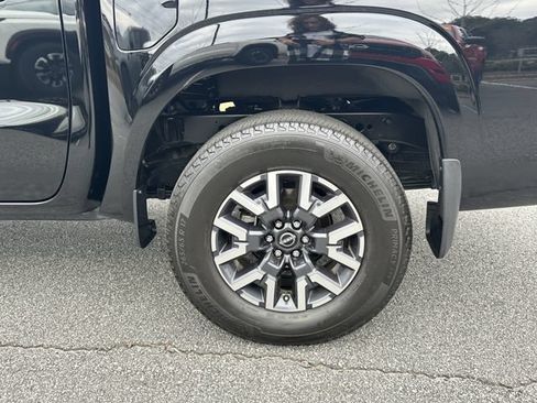 Certified 2024 Nissan Frontier SL w/ Technology Package AWD/4WD image 21