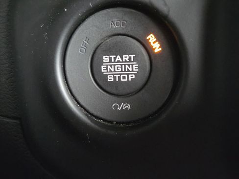 Certified 2022 Jeep Wrangler Unlimited Sport AWD/4WD image 9
