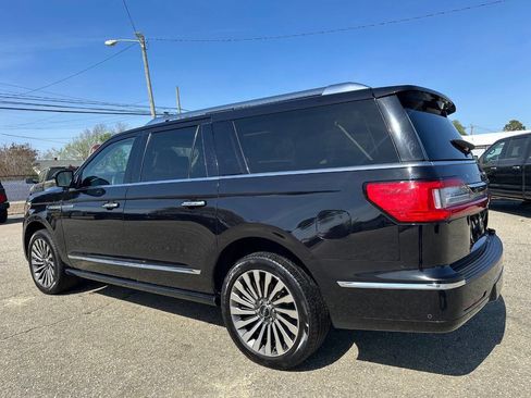 Used 2019 Lincoln Navigator L Reserve image 24
