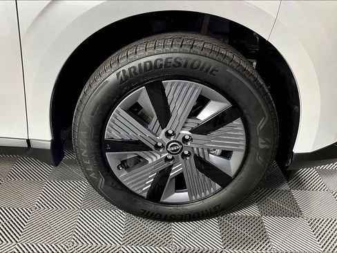 New 2025 Nissan Murano SL image 18