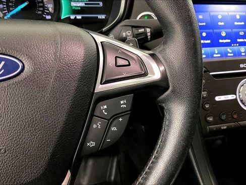 Used 2020 Ford Fusion Titanium AWD/4WD image 12