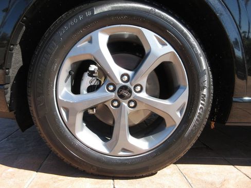 Certified 2023 Ford Escape ST-Line w/ Tech Pack #1 FWD image 9
