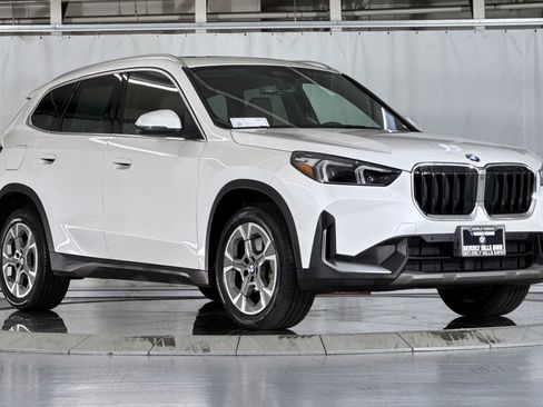 Used 2023 BMW X1 xDrive28i w/ Convenience Package AWD/4WD image 7