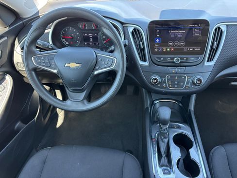 Used 2024 Chevrolet Malibu LT image 5