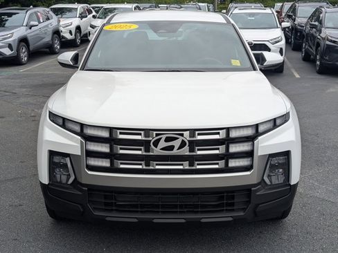 Used 2025 Hyundai Santa Cruz SE image 2