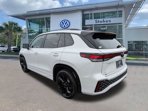 New 2026 Volkswagen Tiguan SE R-Line FWD image 6