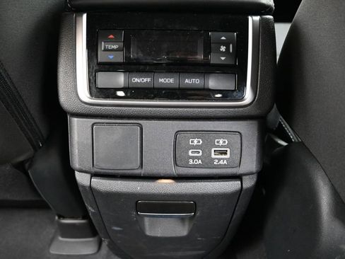 Certified 2025 Subaru Ascent Premium AWD/4WD image 17