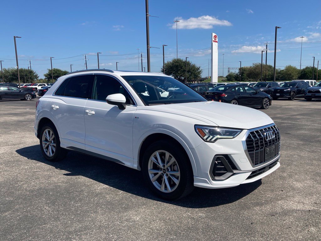 Used 2025 Audi Q3 2.0T Premium AWD/4WD image 3