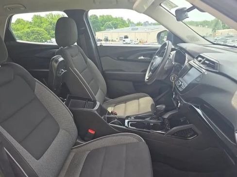 Used 2021 Chevrolet TrailBlazer LS FWD image 7