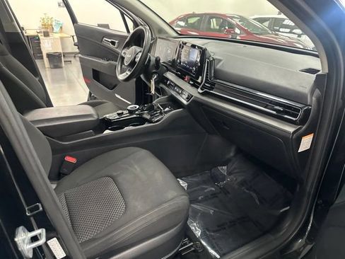 Used 2023 Kia Sportage LX FWD image 23