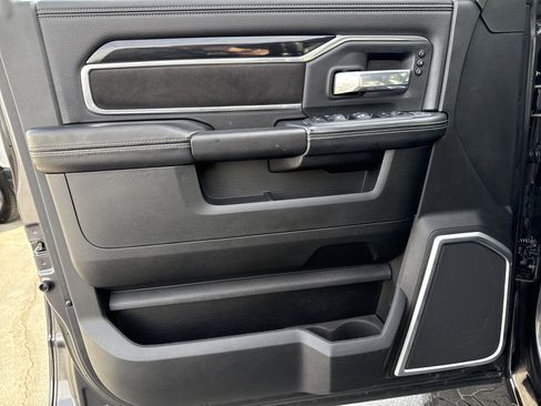 Used 2023 RAM 3500 Laramie image 17