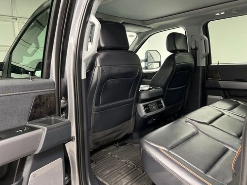 Used 2025 Ford F350 Lariat w/ Black Appearance Package AWD/4WD image 45