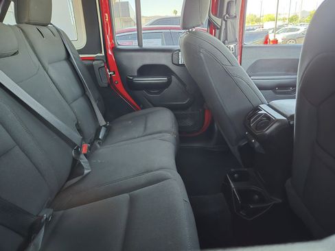 Used 2021 Jeep Wrangler Unlimited Sport AWD/4WD image 3
