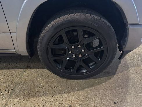 Used 2021 RAM 1500 Laramie AWD/4WD image 34