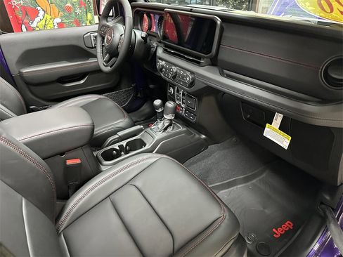 New 2026 Jeep Wrangler Unlimited Rubicon w/ Xtreme 35 Tire Package image 8