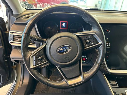 Used 2022 Subaru Outback Limited image 17
