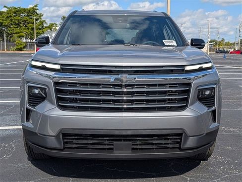 New 2026 Chevrolet Traverse LT w/ Sun and Wheel Package image 2