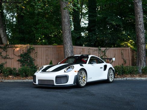 Used 2018 Porsche 911 GT2 RS RWD image 1