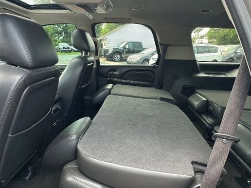 Used 2012 GMC Yukon Denali AWD/4WD image 32