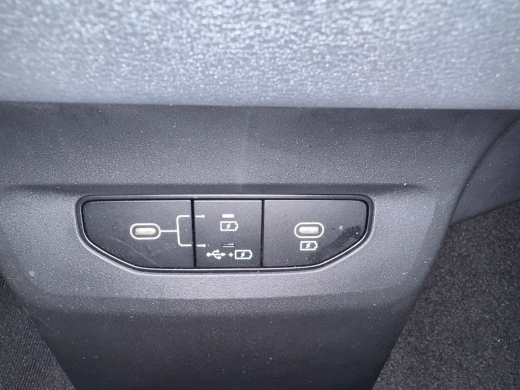 Used 2025 Kia EV6 Light w/ Light LR Technology Package RWD image 19