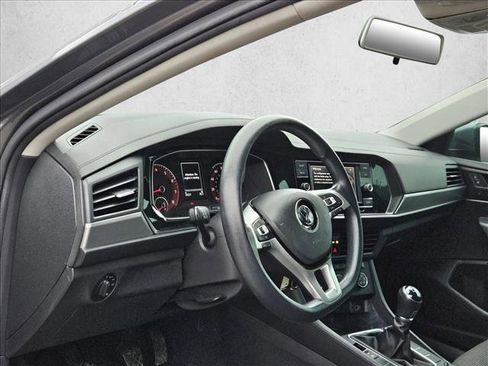 Used 2019 Volkswagen Jetta S w/ Driver Assistance Package image 9