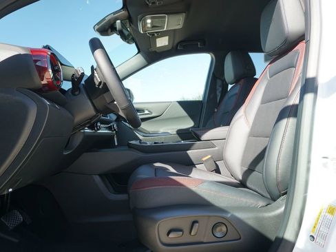 New 2026 Chevrolet Equinox RS w/ Convenience Package III image 19