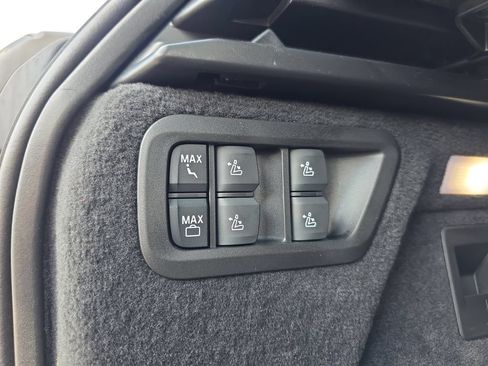 Used 2026 BMW X7 M60i AWD/4WD image 16