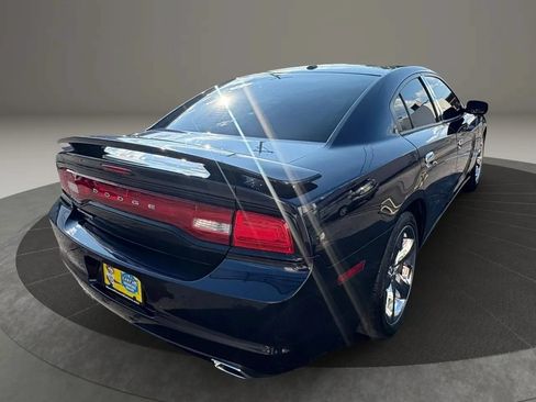 Used 2011 Dodge Charger Rallye RWD image 5