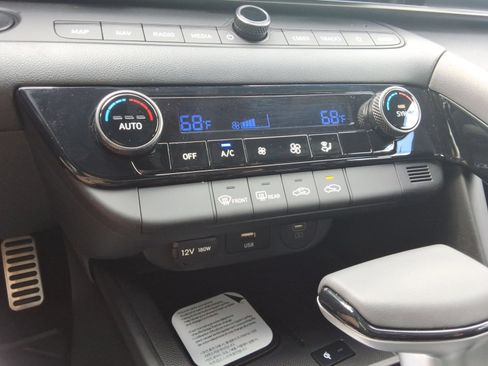 Used 2026 Hyundai Elantra Sport FWD image 17